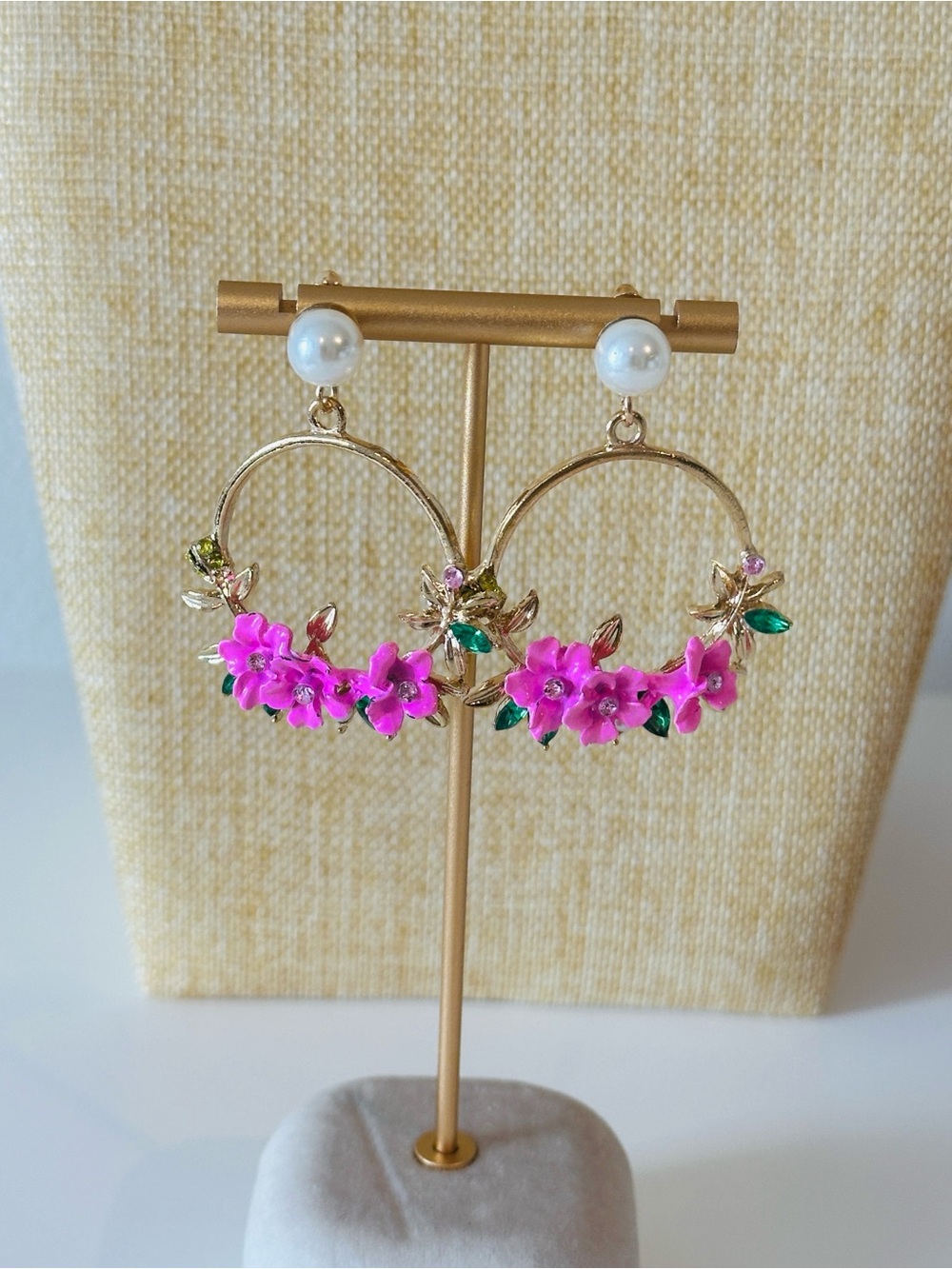 Fashion Jewelry Gold Hoop Earrings with Bright Pink Flowers and Green Leaves